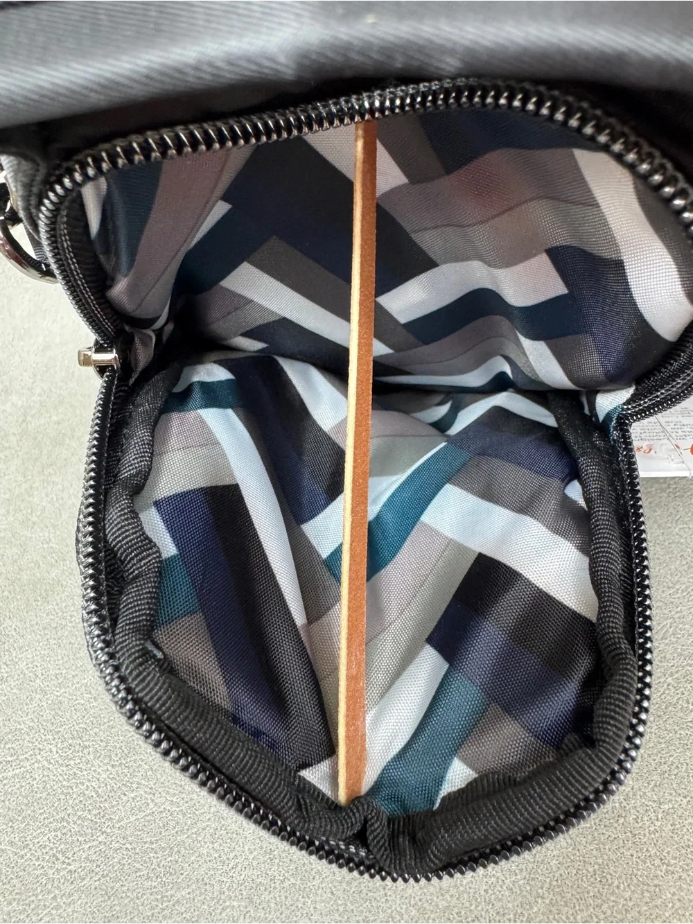 lug Black Compact Crossbody Messenger Pouch